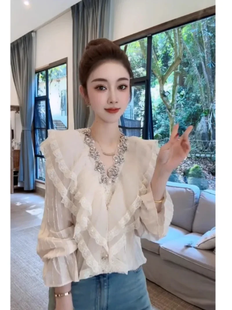 2024 Autumn Light Luxury Designer Spliced Lace Shirt European Goods Heavy Industry Diamond V-neck Ruffle Edge Shirt For Women