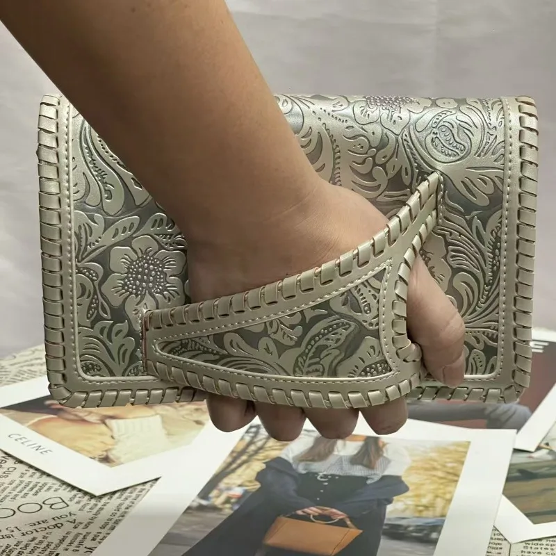 

Silver Flower Dance Western Style Retro PU Embossed Casual Handbag with Leather Buckle Trendy European And American Design