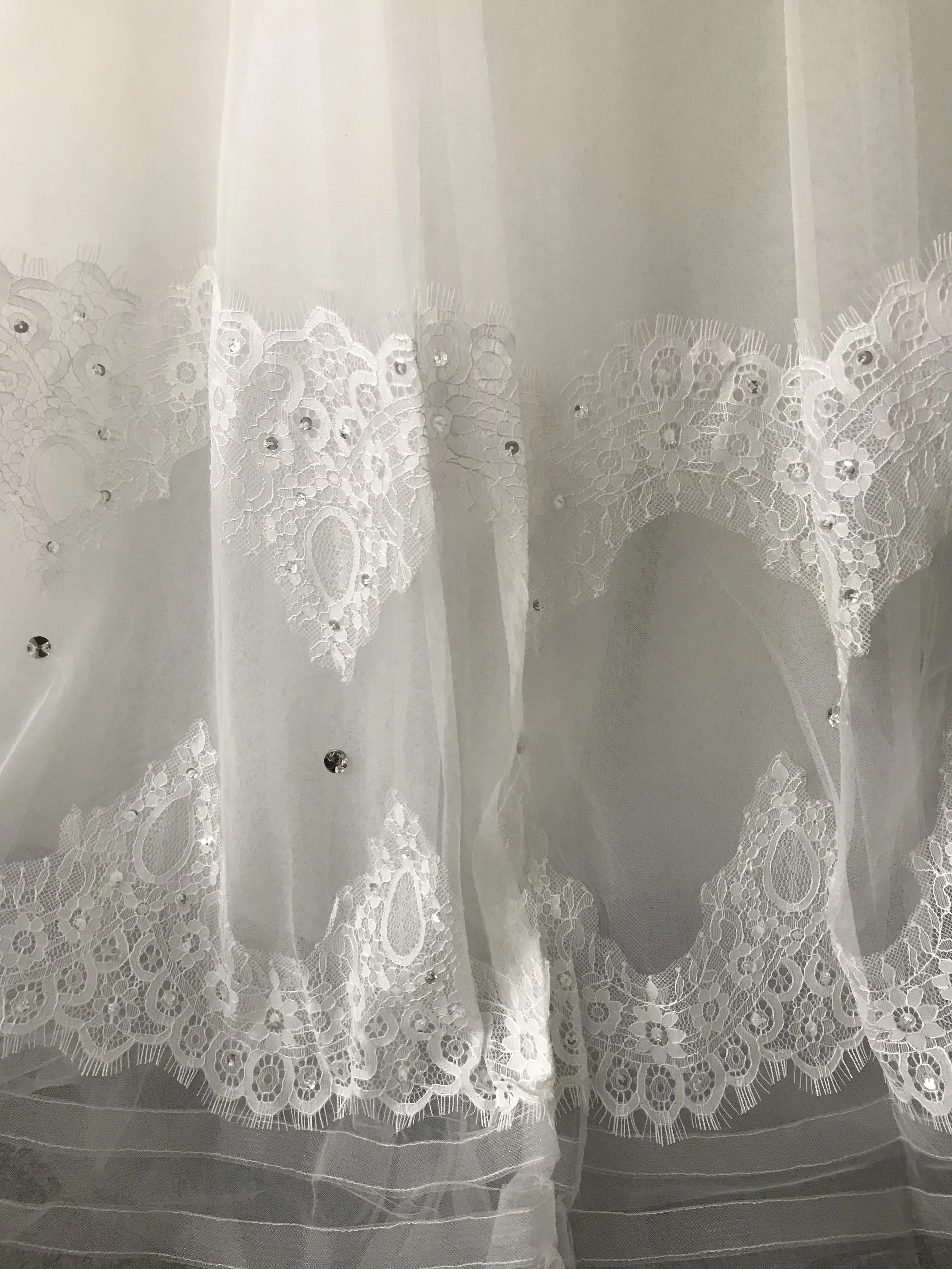 Cloverbridal Geschulpte Halslijn Baljurk Tule Robe De Mariage 2023 Korting Parels Kristallen Zwaar Kralen Mariée Wdt7395