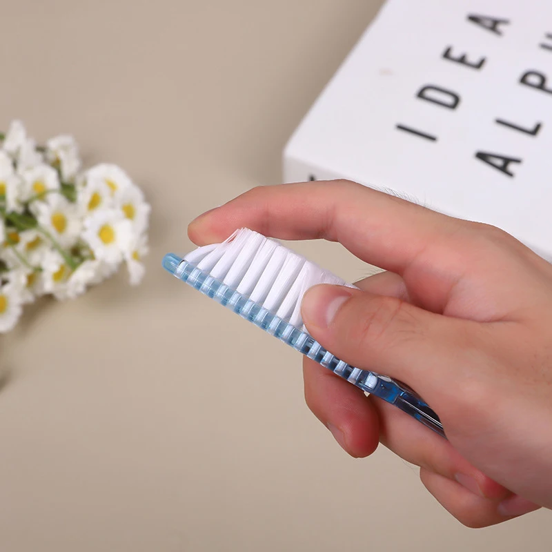 Brosse à cheveux en plastique pour coiffeur, plumeau de cou, peigne pour enlever les cheveux cassés, poignée douce, outils de coiffure, livres