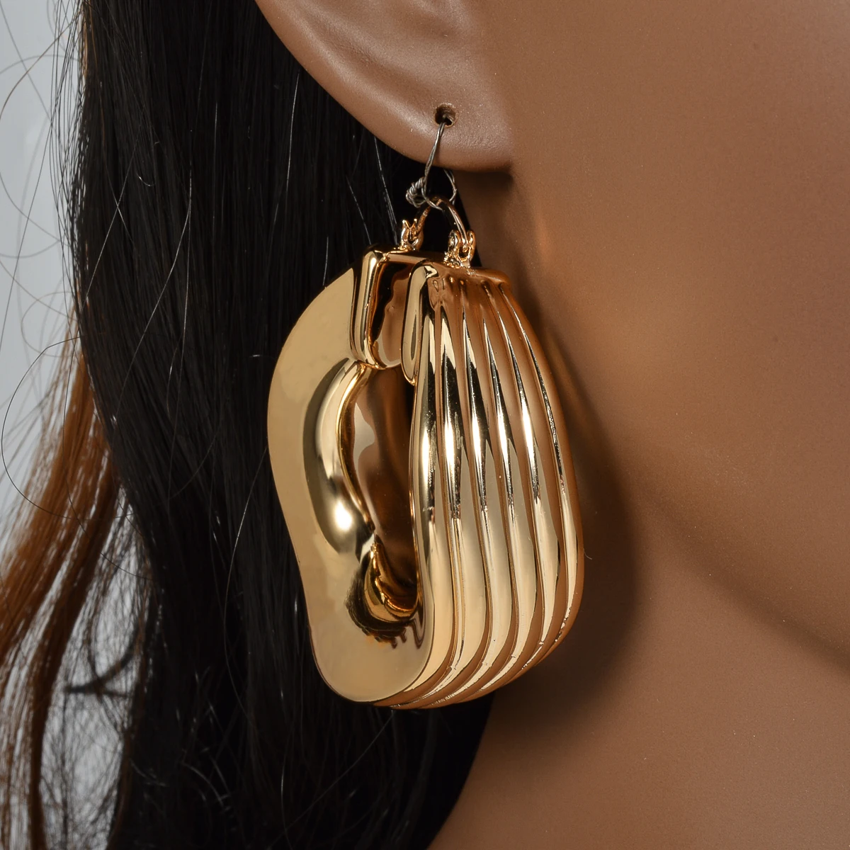 1PC Men\'s Women\'s Earrings Irregular Geometric Spiral Pattern Circular Earrings Neutral Hip Hop Punk Suitable Date Wedding Gifts