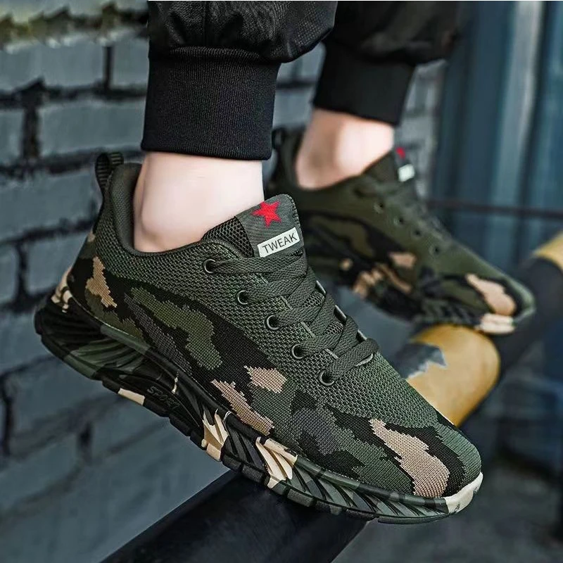 2023 Unisex New Labor Protection Shoes Camo Fashion Breathable Military Training Shoes