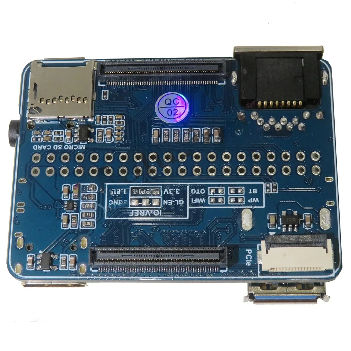 CM5-NANO-B Raspberry Pi CM5 Mini Base IO Board NANO B Development for Compute Module 5