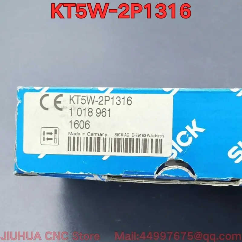 Brand new KT5W-2P1316D KT5W-2P1316 color mark sensor