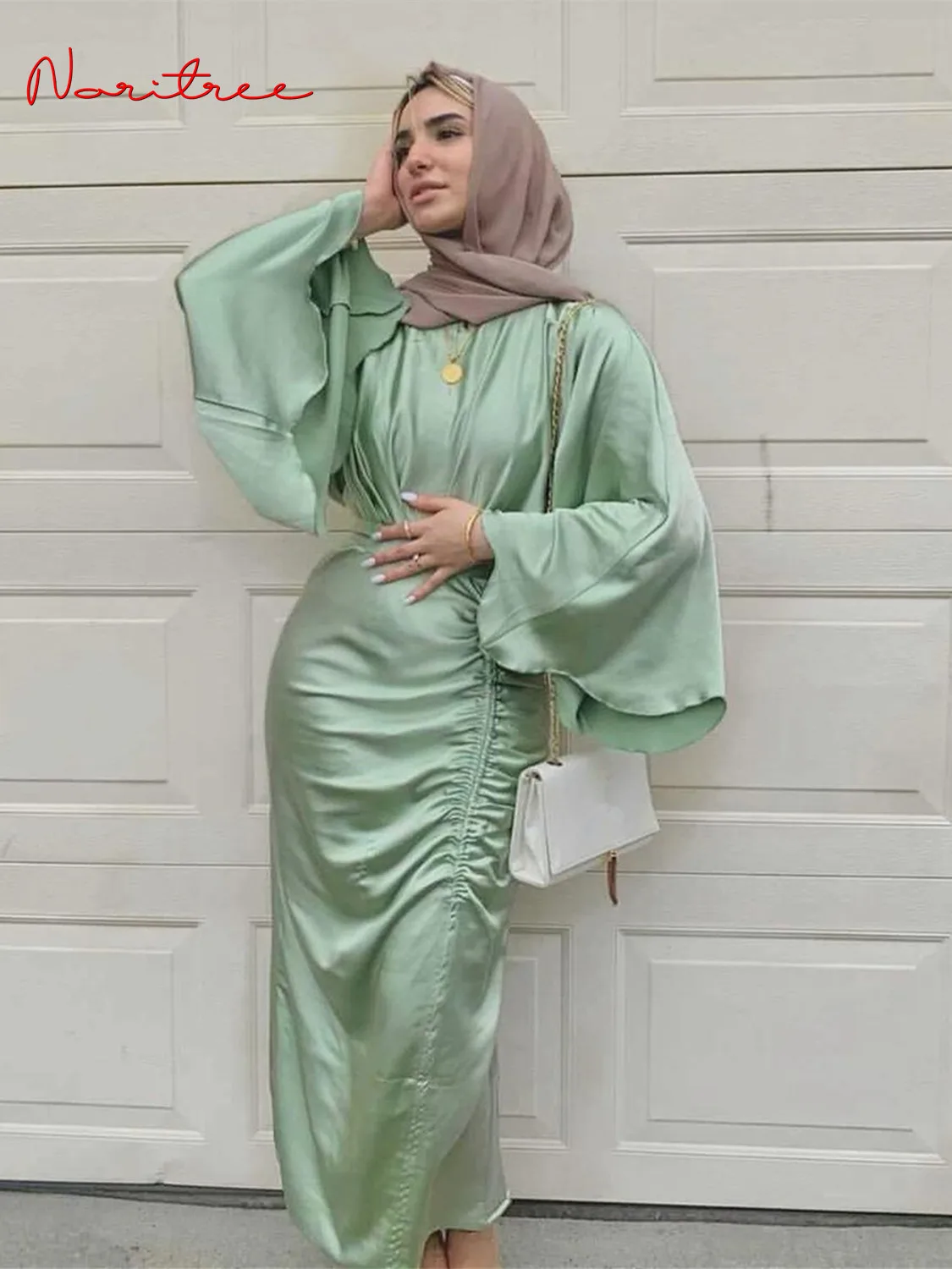 Ramadan Eid Djellaba Feminine Muslim Dress Dubai Shiny Soft Silky Satin Abaya Dubai Turkey Muslim Dress Islam Abayas Robe WY805