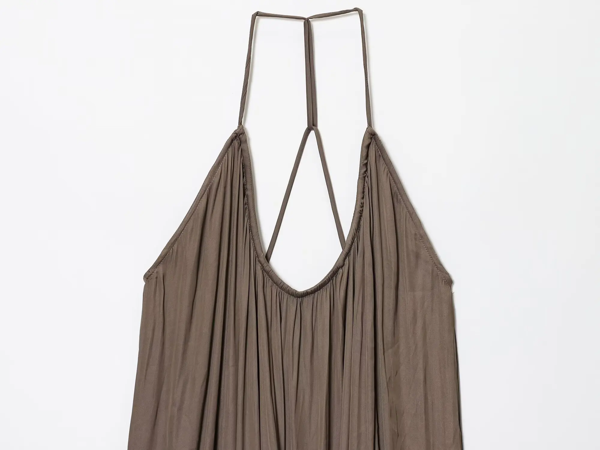 فستان Maxdutti الفرنسي للسيدات ذو ثنيات من الساتان الكسول فستان بحمالات للنساء Ins Blogger فساتين سهرة كلاسيكية فساتين الحفلات #4