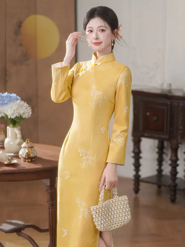 

Желтая традиционная китайская блузка с длинным рукавом, улучшенная версия 2026 года, новая модель для молодых женщин, ретро, приталенный крой, весна-осень