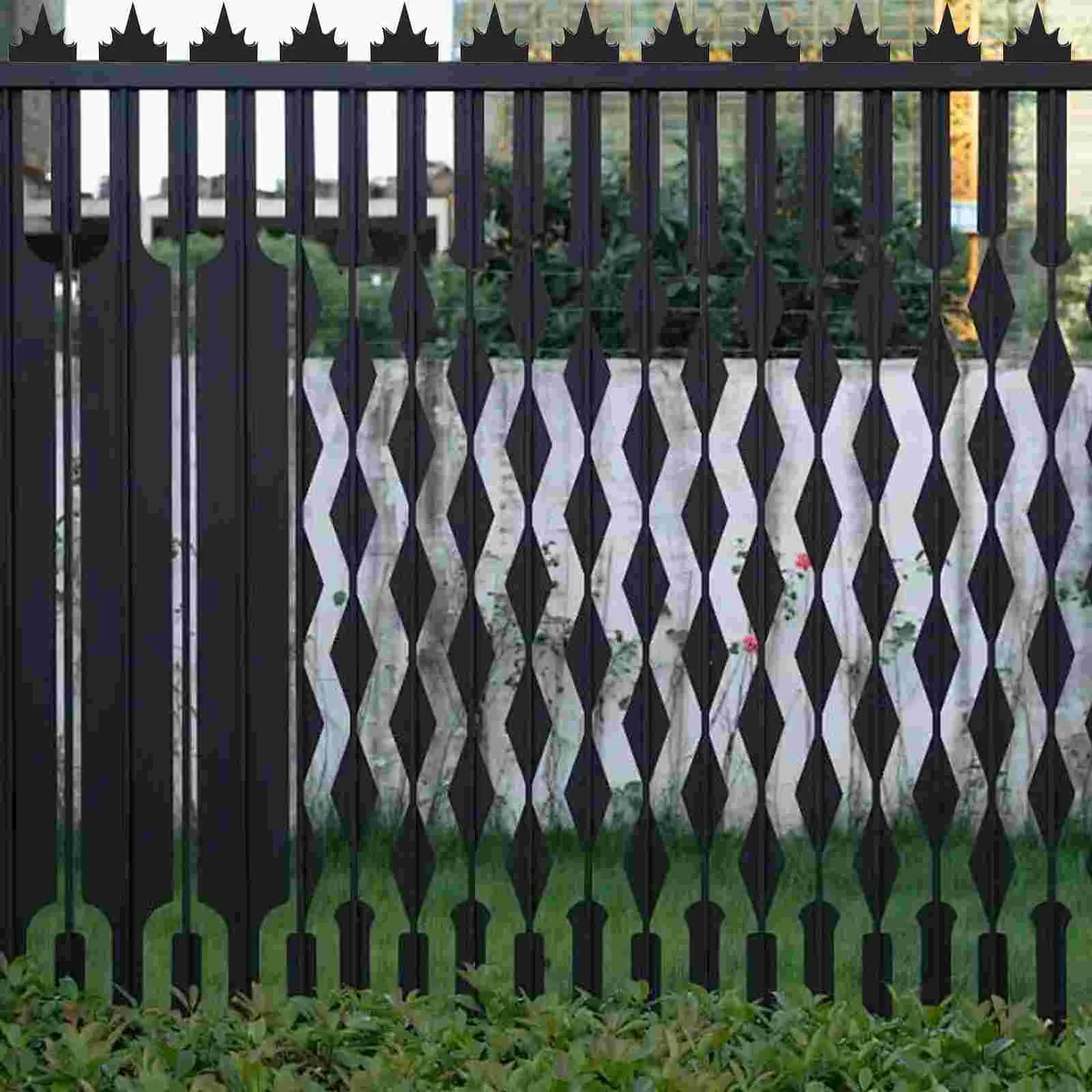 

Solar Lights Outdoor Decorative Anti-climbing Fence Nails Wall Spike Anti-thief Artificial Spikes Metal Black Accessory Baby