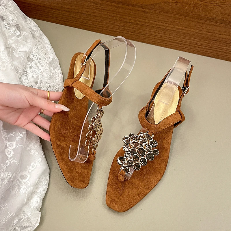 2026 Frühling und Sommer Neue Bequeme Zehenfreie Römische Sandalen Modische Riemen-Damenschuhe