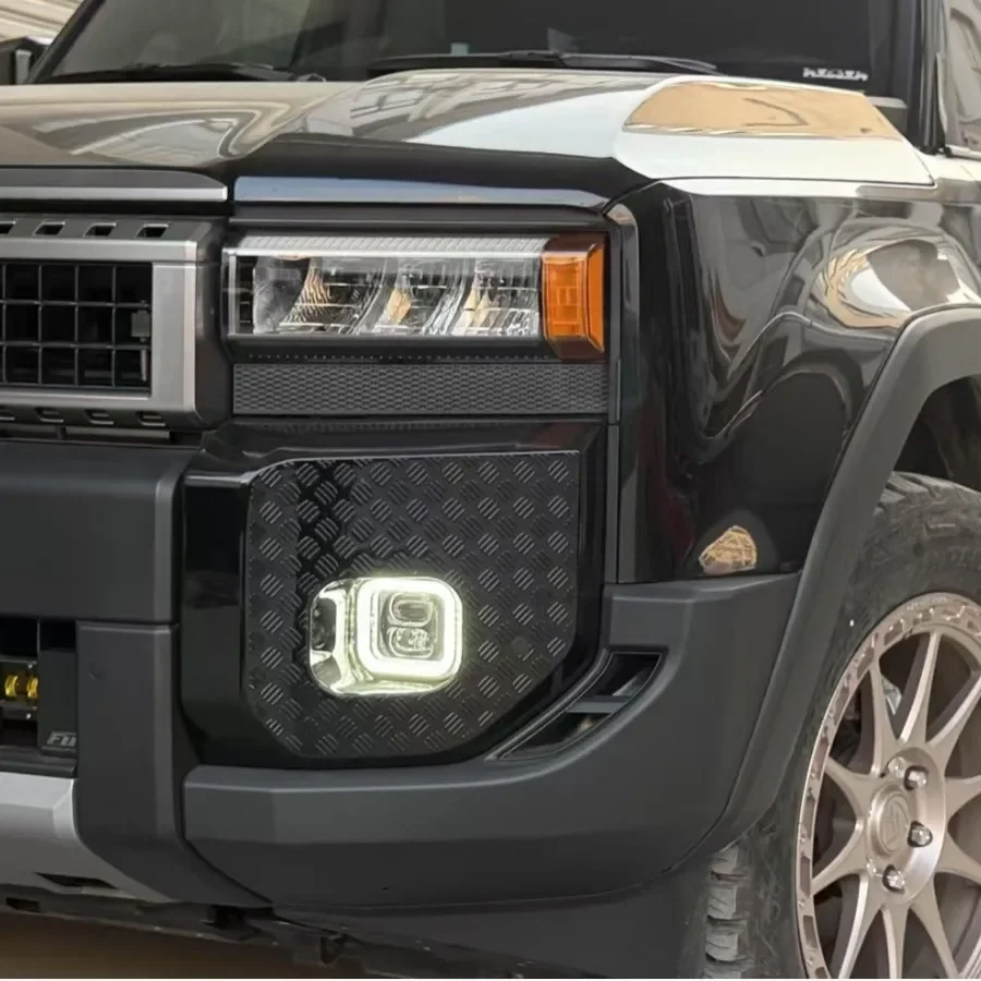 Golden Eye Fog Lamp with Cover For Toyota Land Cuiser LC250 2024 2025 Led Lens High Brightness Fog Lamp Modification Accessories detail image 9