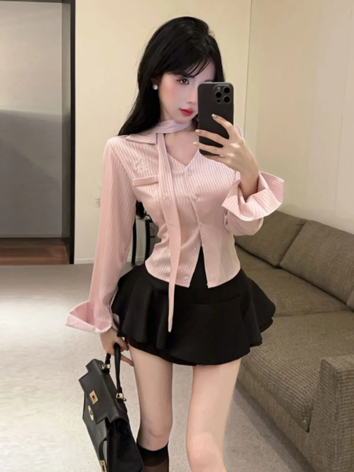 

Spring Chic Long Sleeve Shirt And Puffy Half Skirt Two Piece Set for Young Women Cotton V Neck Button Style Hot Girl Outfit