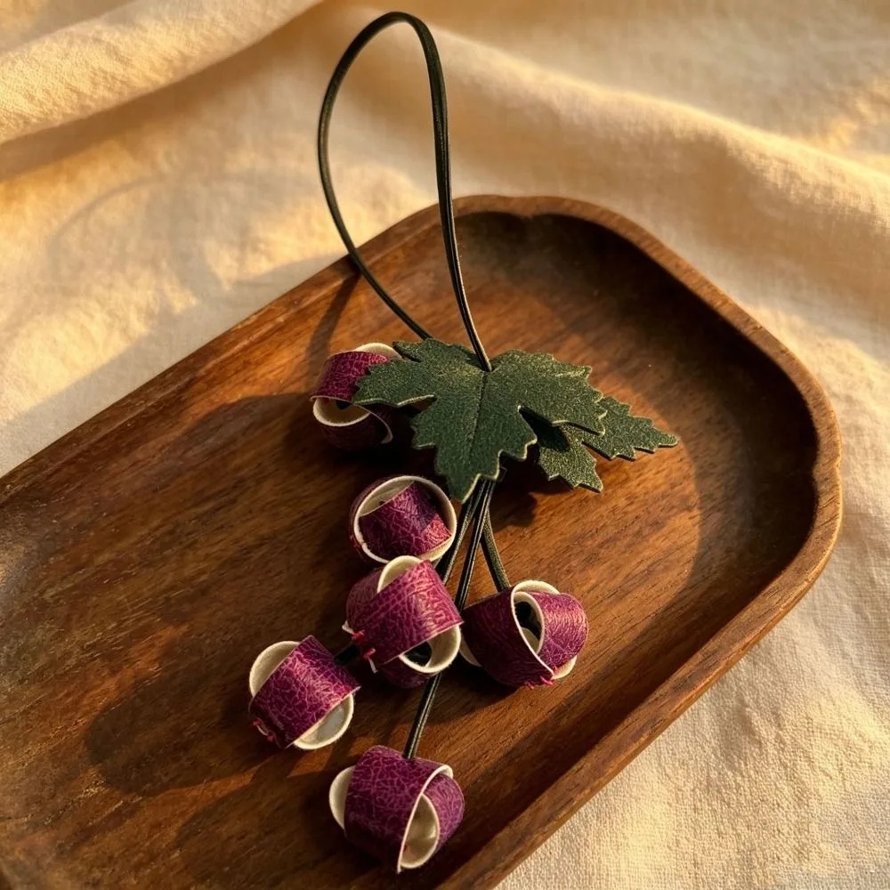 Lovely Key Chain Grape Shape Leather Pendant Weave Hanger Grape-shaped Skewer Keychain Creative Handmade Pu Fruit Bag Charm Men