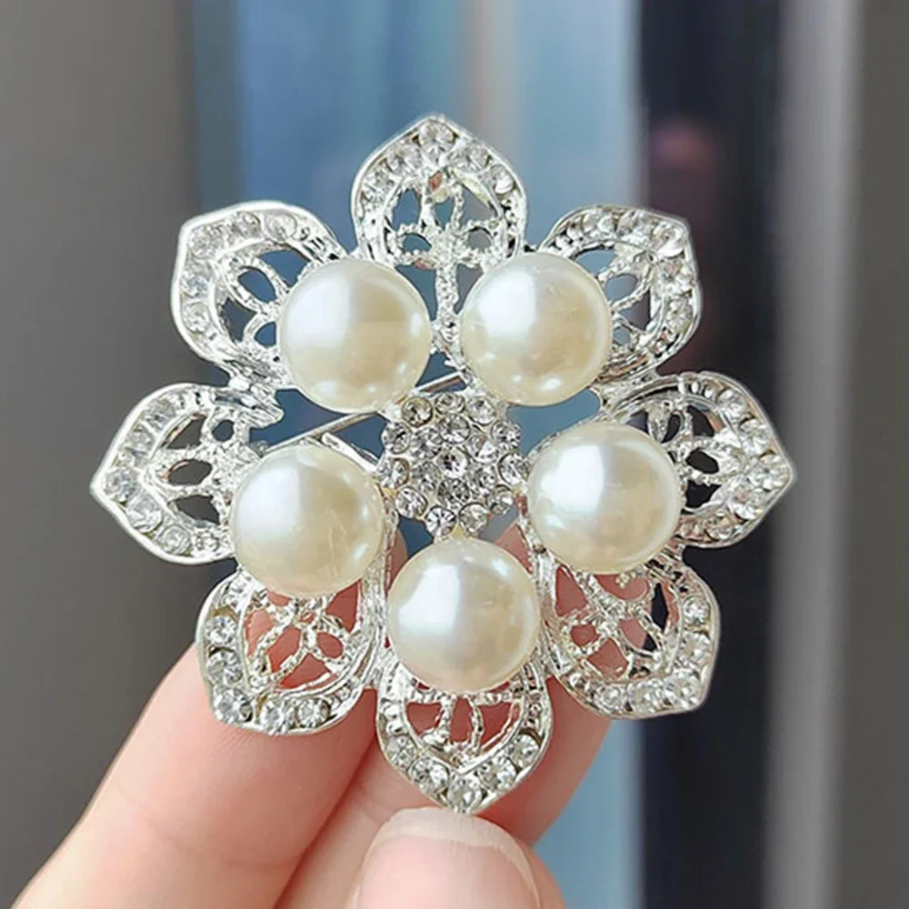 Luxury Crystal Pearl Eight Petal Flower Brooch For Women Rhinestone Brooch Pins Clothes Suit Office Accessories Gift for her