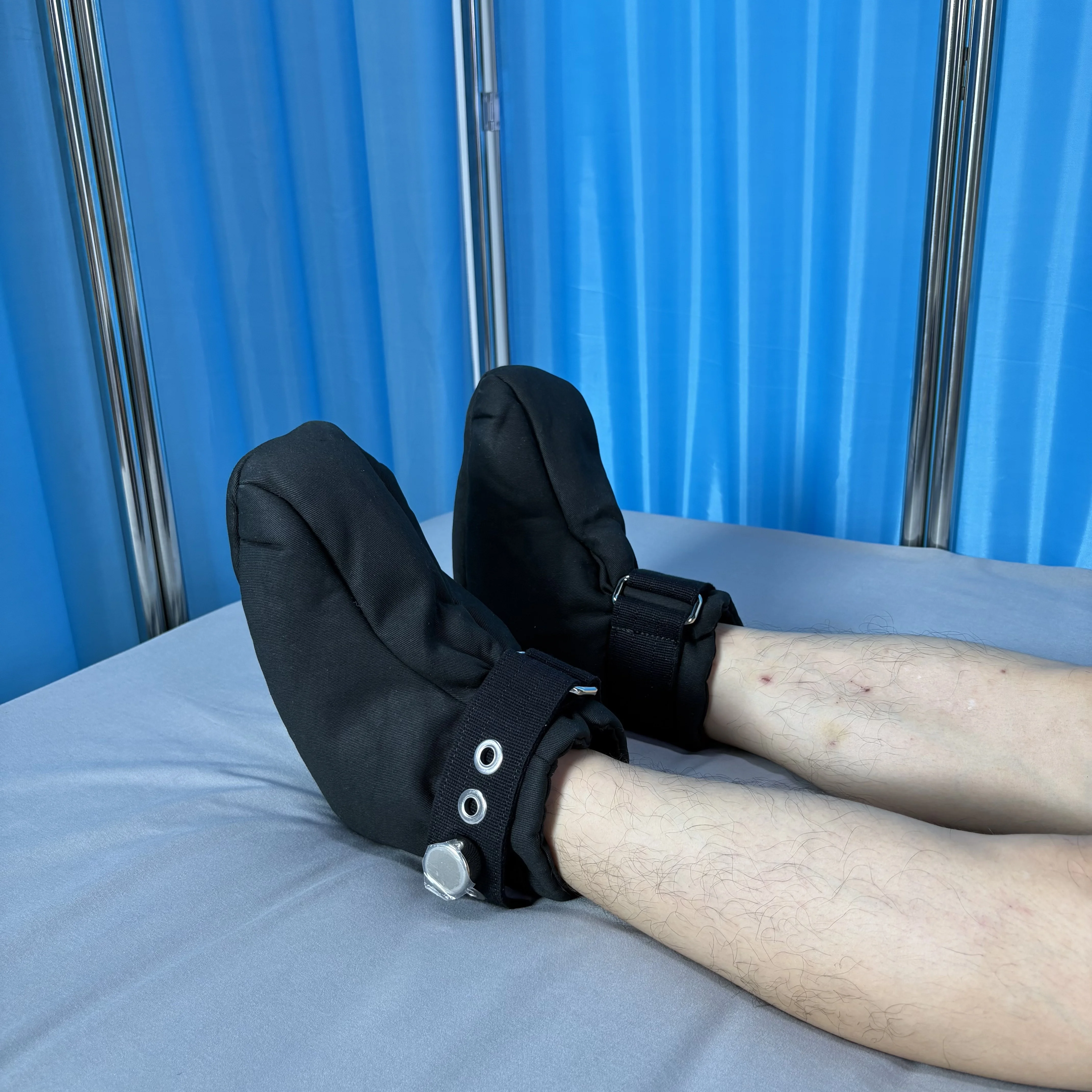 Psychiatric Patient Shoes Restraint Booties Self-harm Prevention Safety Shoes Agitated Patients Black Cotton Medical Footwear