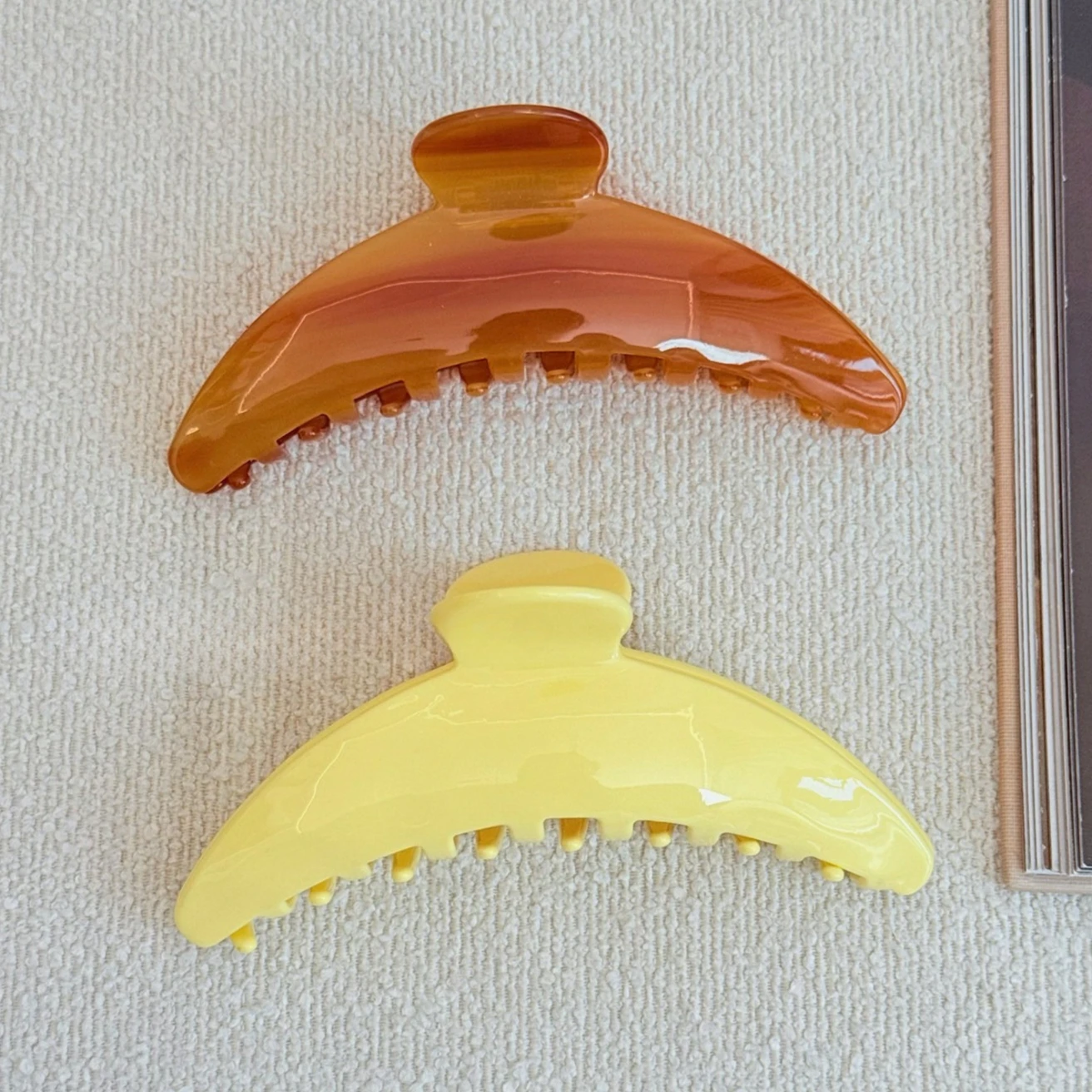 Colorful Acrylic Hair Claws Clamp Large Acetate Crescent Shape Clips for Women Fashion Hair Accessories Daily Hair Styling
