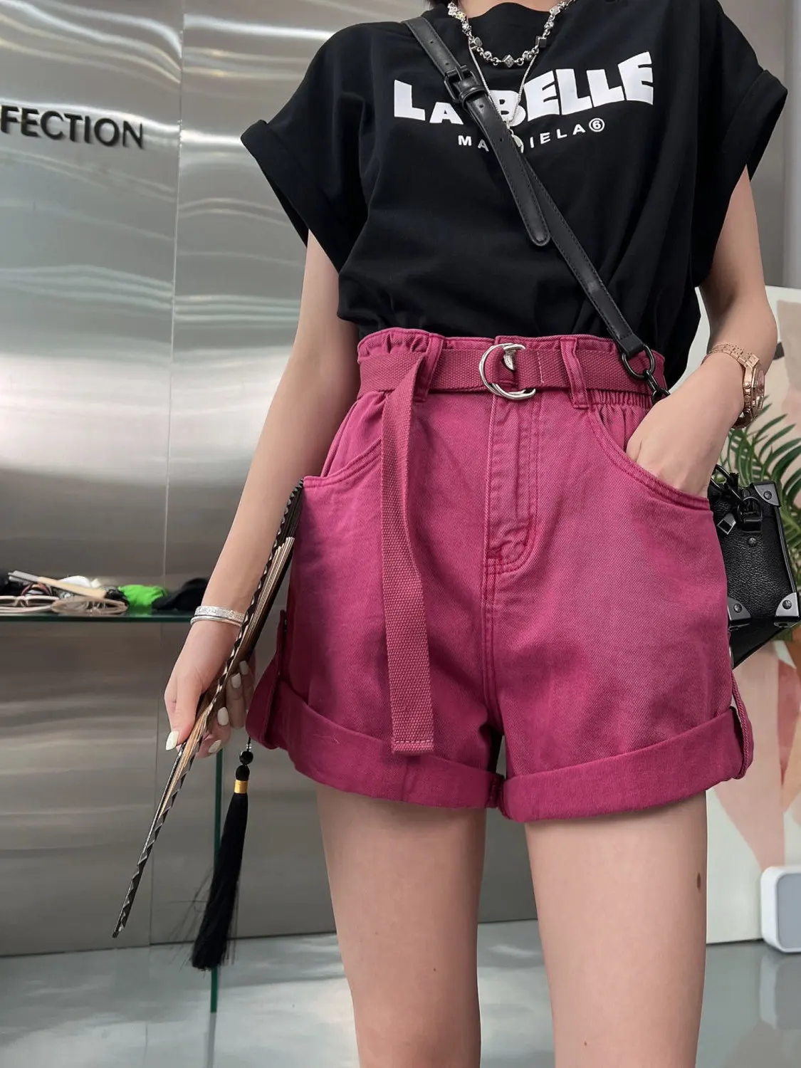 

Летние женские джинсы-шорты с высокой талией, широкими штанинами, однотонные, в стиле «конфетти», универсальные, омолаживающие, повседневные, джинсовые...