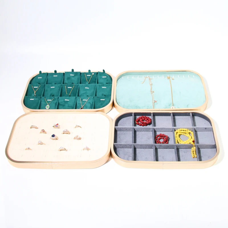 صينية مجوهرات مخملية ذات حواف معدنية، مع جزء داخلي من الألياف الفائقة لتخزين وعرض حلقة القلادة، وعداد البيع بالتجزئة، ومعارض المجوهرات #3