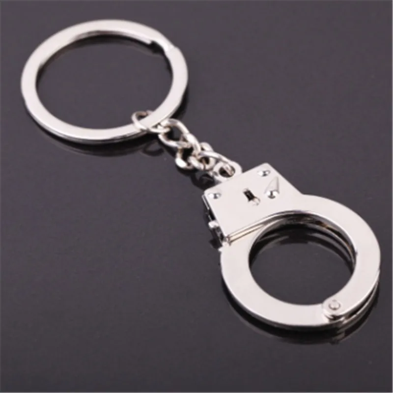 1/2/4pcs Creative Personalized Simulation Handcuffs Keychains Metal Handcuffs Keychain Pendants Birthday Couples Friend Gifts