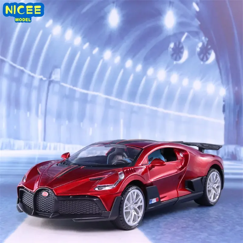 

1:22 Bugatti DIVO sports car High Simulation Diecast Metal Alloy Model car Sound Light Pull Back Collection Kids Toy Gifts A120