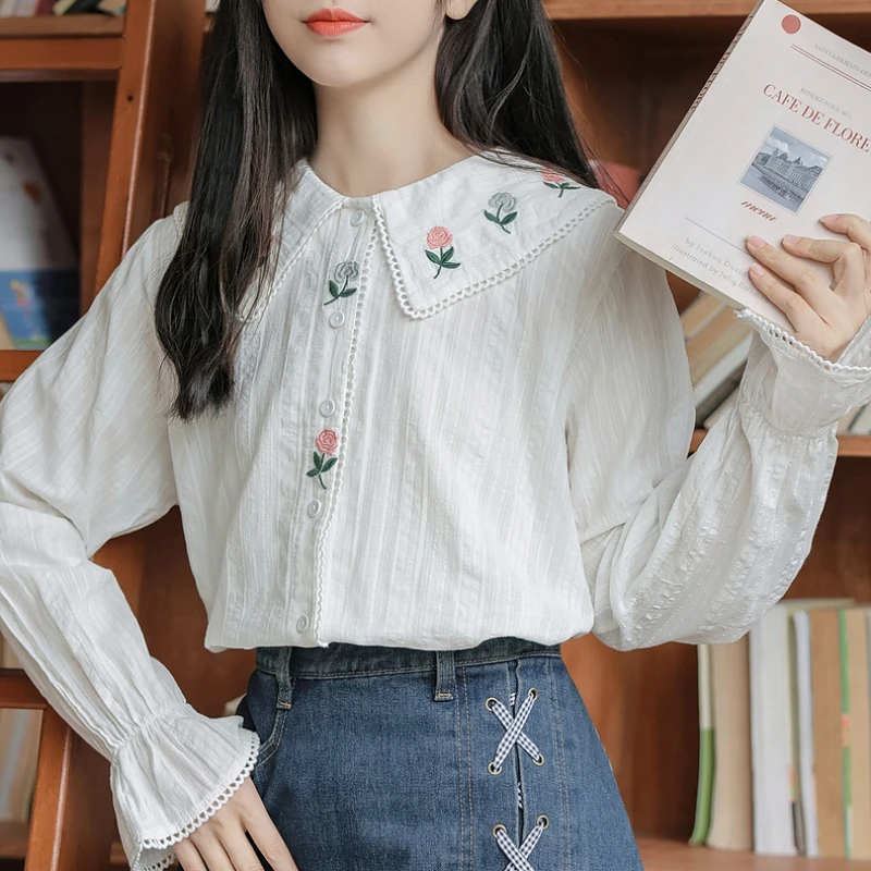 Japanese  Kawaii Long Sleeves Blouses Women Sweet Flower Embroidery Peter Pan Collar Whit Lolita Blouses Girls Elegant Cute Tops