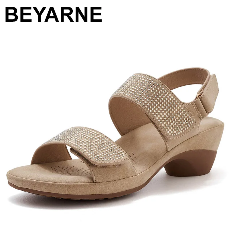 

Регулируемые удобные женские сандалии, летняя уличная одежда, мягкие нескользящие тапочки с бриллиантами для мам, повседневные мероприятия