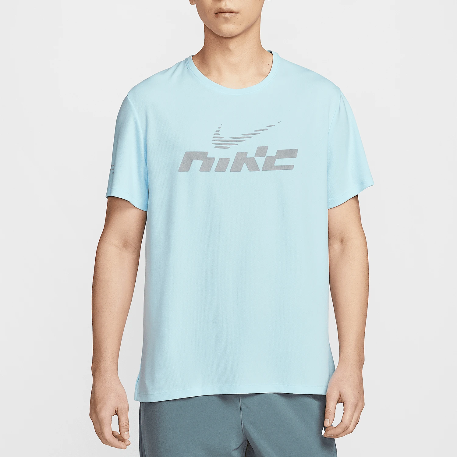 

Оригинальная мужская футболка Nike с круглым вырезом и короткими рукавами для бега и фитнеса IB4128-474
