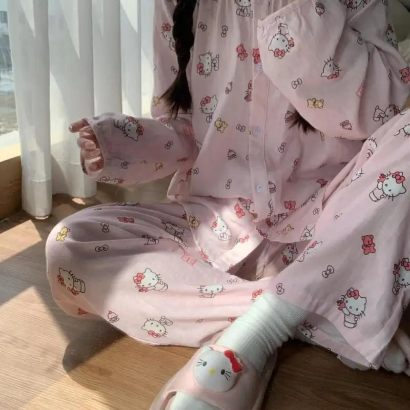 

Пижамы Hello Kitty Sanrio с принтом аниме, женская одежда для сна и штаны, комплект Kawaii, мягкая удобная одежда с героями мультфильмов Y2K, повседневная одежда для дома, подарок