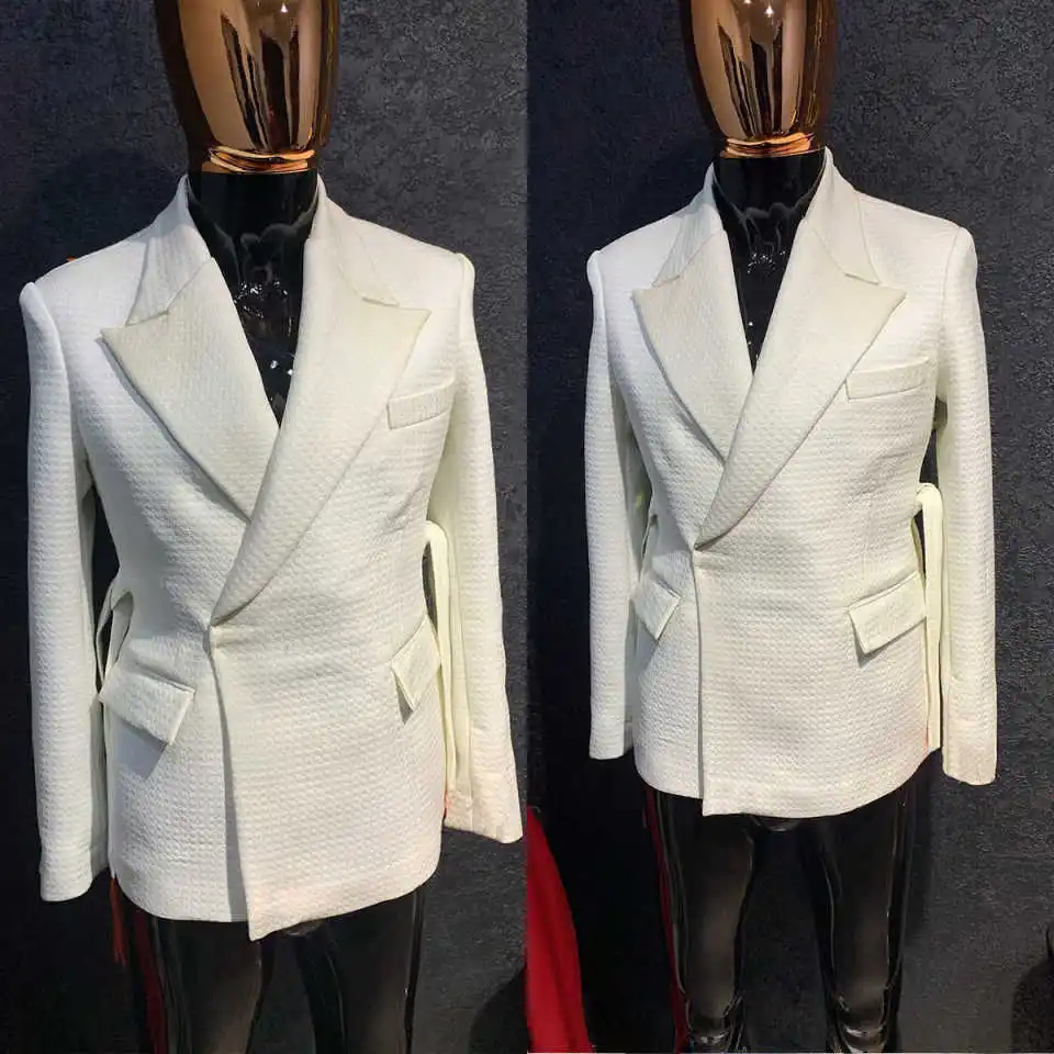 

Classic Wedding Tuxedos 1 Pieces Jacket Sashes One Button Men Suit Peaked Lapel Groom Wear Evening Party Suits Customized