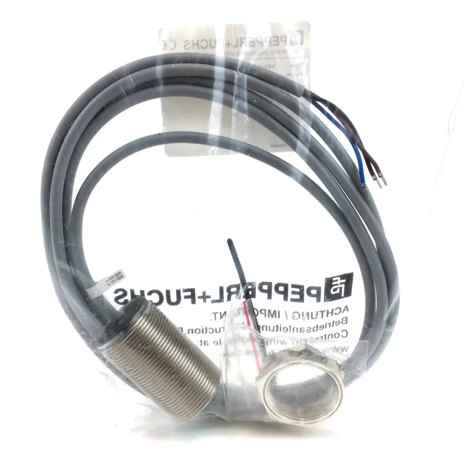 Inductive proximity sensor NBB10-30GM50-E2 083999