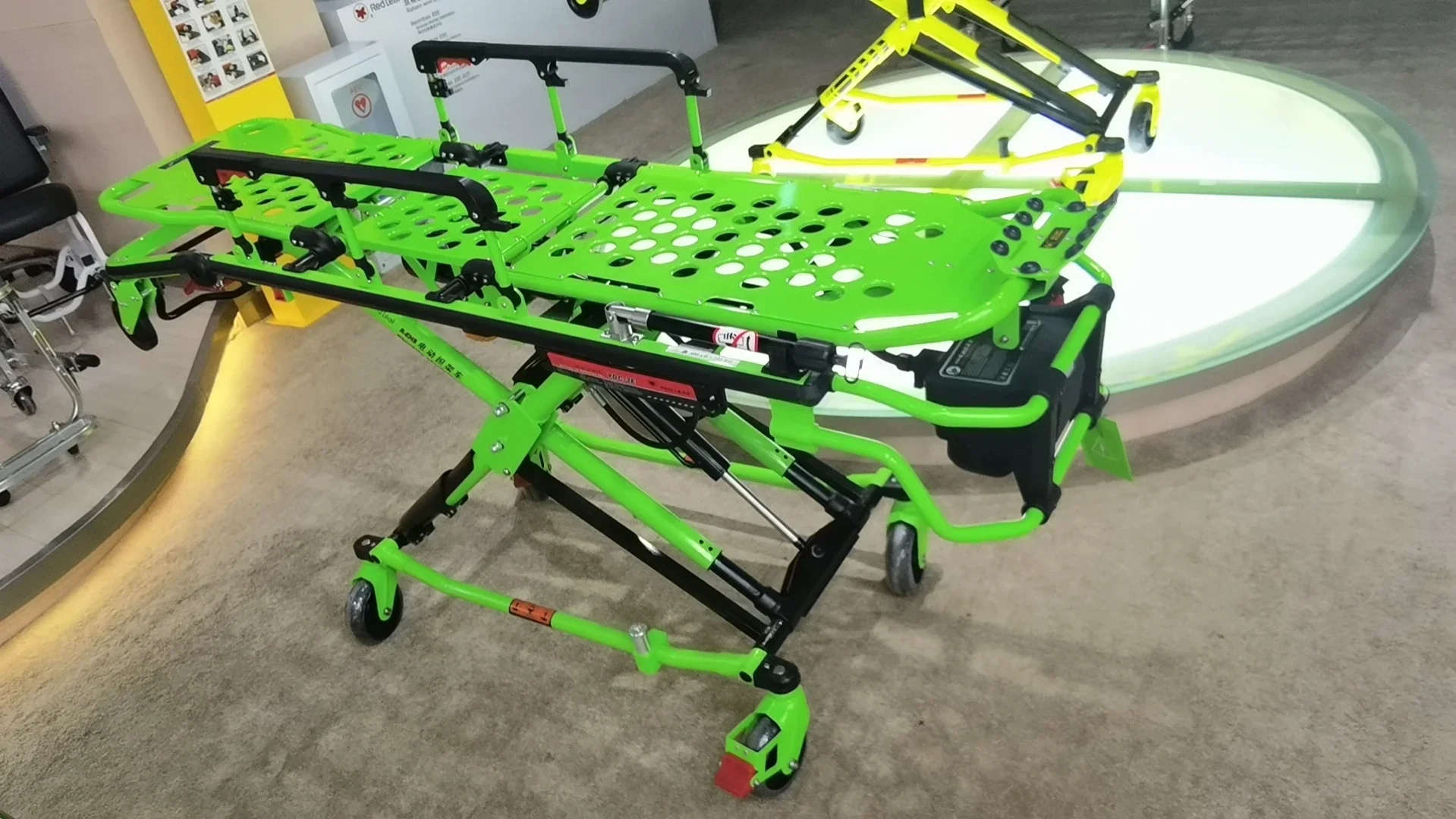 MT Hospital Emergency  Automatic electric Loading Ambulance Stretcher Medical Rescue First Aid hospital emergency Trolley