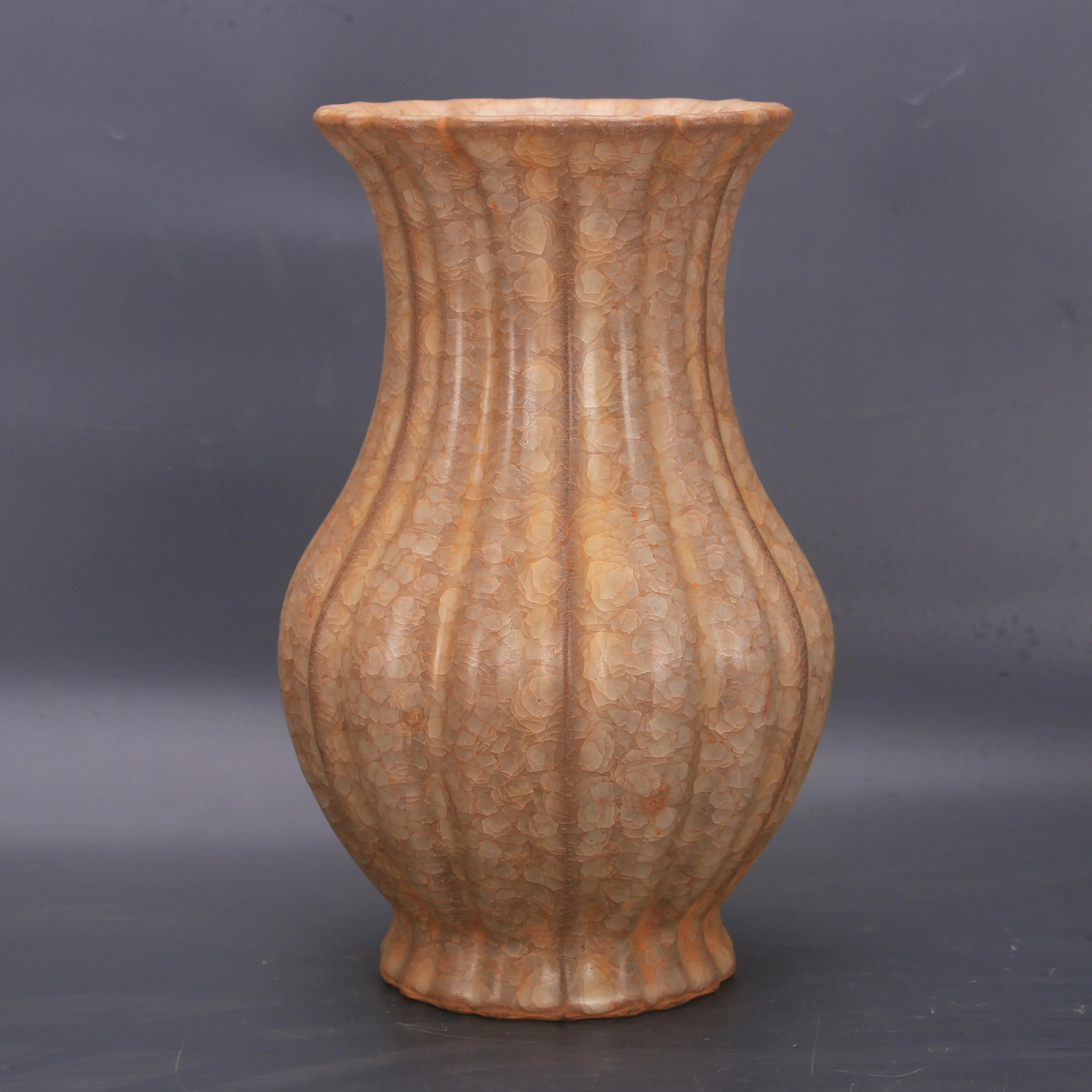 Song Style Guan Ware Fish Scale Crackle Glaze Ice Crackle Melon Ribbed Vase with Earth Patina Home Decor Collectible