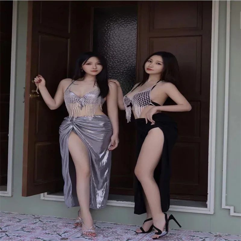 2025 ملابس السباحة النسائية مثير بيكيني أربع قطع مجموعة حار فتاة ملابس السباحة اللؤلؤ الساتان الربيع الساخن عطلة طبعة محدودة الموضة