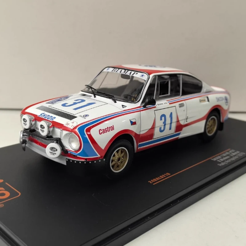 

IXO масштаб 1/24 130 RS # 31 1979, имитация модели автомобиля из сплава, статическая коллекция, украшенные праздничными подарками, игрушки, сувенирный подарок