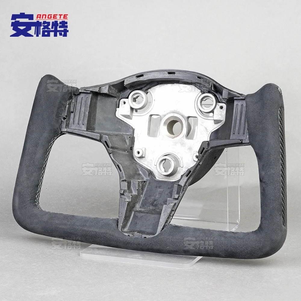 

The list price is oneApplicable to:Suitable for tesla Tesla Model 3/Y yoke direction + modified hand-stitched leather Uco