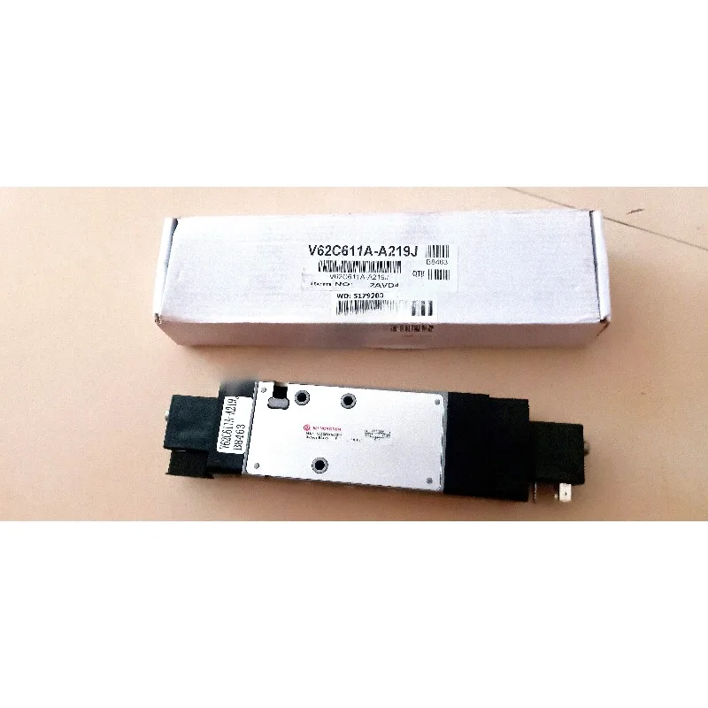 V62C611A-A2 Solenoid Valve 5/3-way Double-electrically Controlled Pipe-connected Pilot Valve