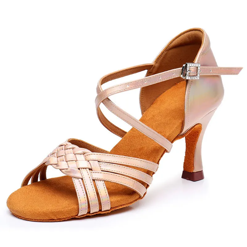

Женские танцевальные туфли: летние сандалии с мягкой подошвой для латиноамериканских танцев, балета, бальных танцев, квадратных танцев. Удобная обувь для взрослых женщин.