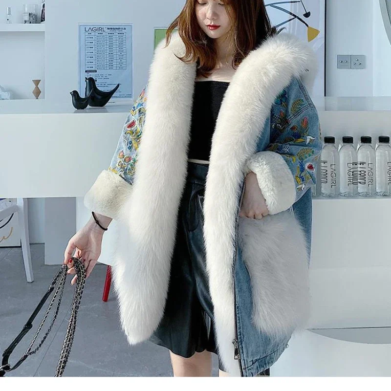 Women Winter Faux Fox Fur Collar Stitching Floral Embroidery Denim Jacket Mink Fur Liner Thickened Jeans Coat Parka Cardigan