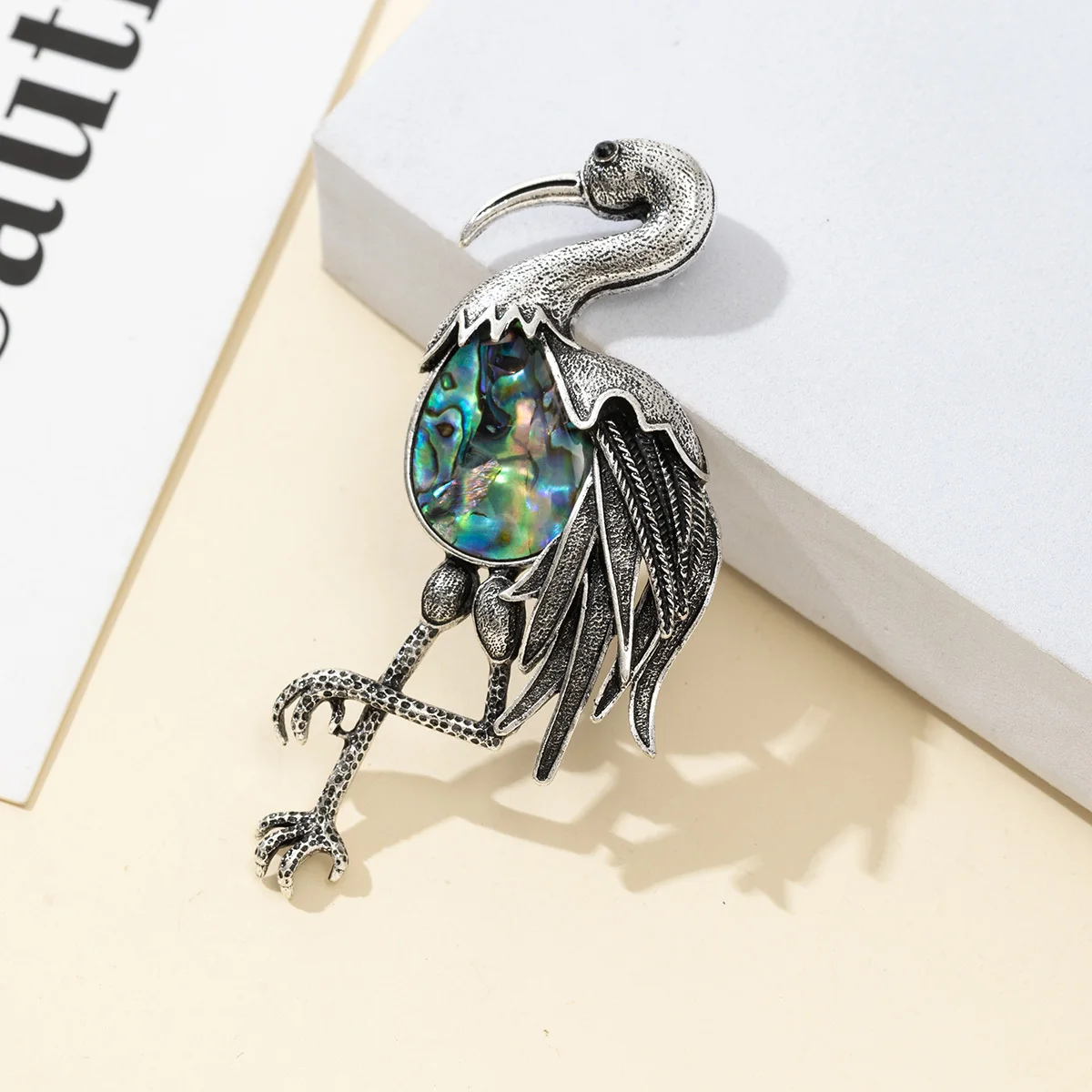 1pc Natural Shell Crane Shaped Abalone Brooch Charming Women Men Jewelry Accessories Cloth Decoration 82x38mm