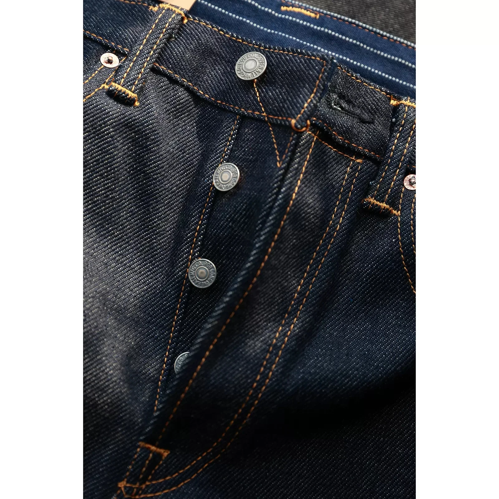 BOB DONG 22oz Men\'s Buckle Back Jeans Pocket Designs Rigid Selvedge Denim Pants