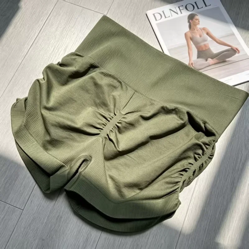 Sommerliche High-Waist-Yoga-Shorts für Damen, 3 Zoll, Po-Lifting, nahtlos, schmal geschnitten, rollt nicht herunter, Pilates-Fitness-Workout-Shorts – Detail 5
