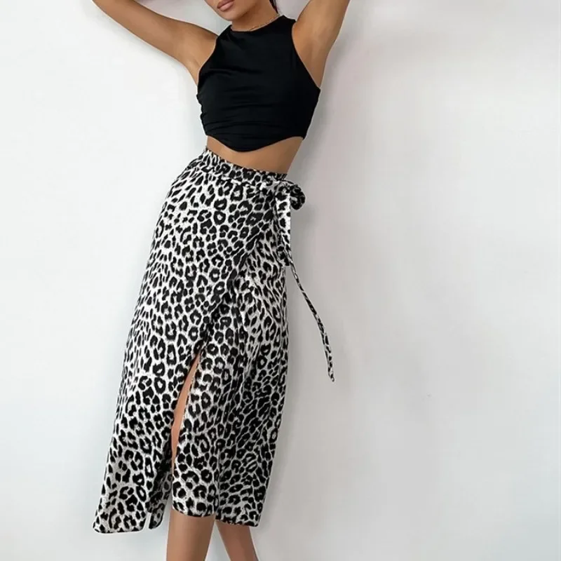 

Sexy Leopard Print High Waisted A Line Midi Skirt for Women with Draping Effect 2026 New Style Fashionable Split Long Skirts