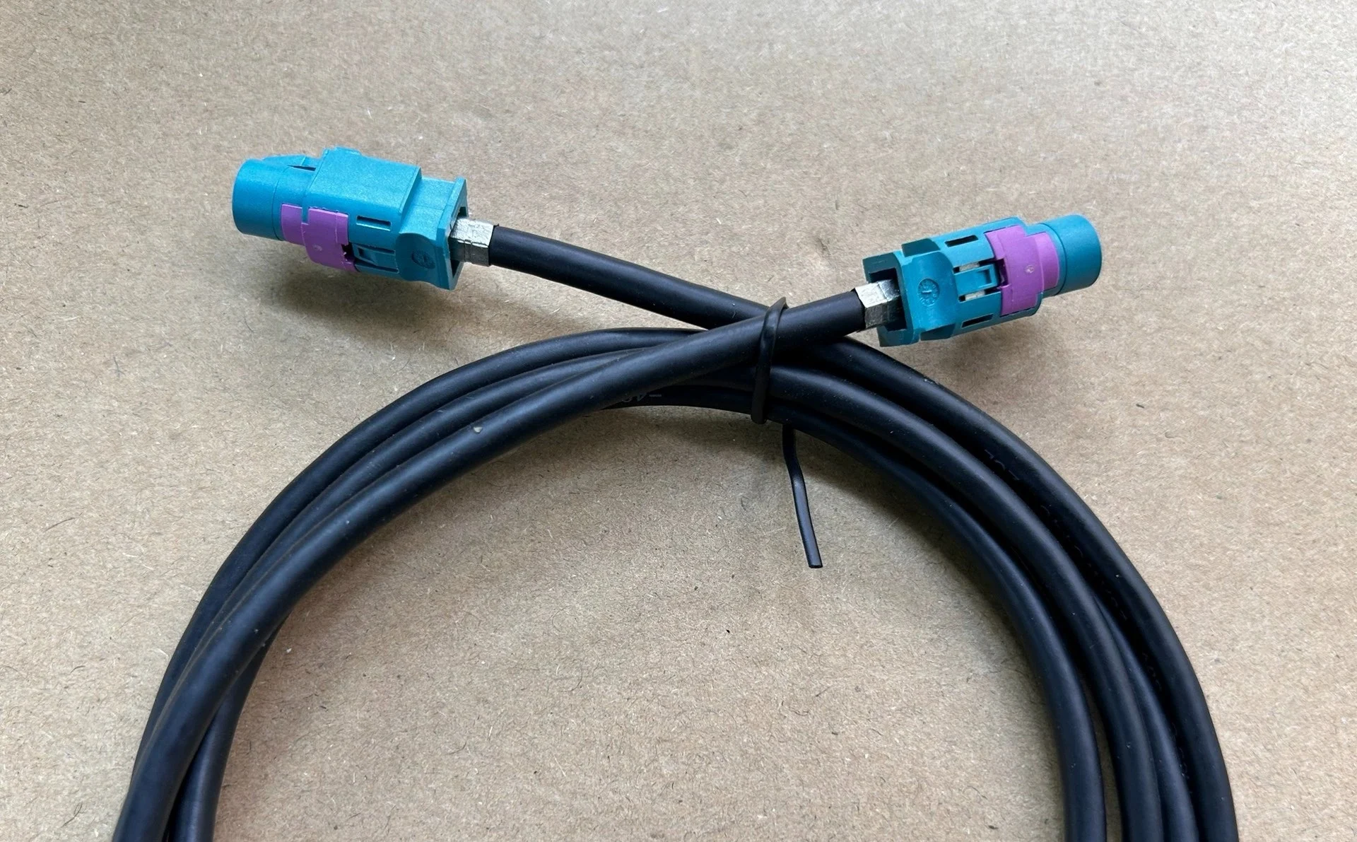LVDS video cable (connection cable between host and screen)