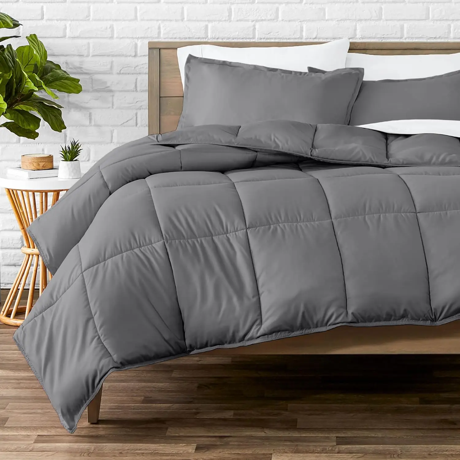 

Queen Size Ultra-Soft Goose Down Alternative Comforter Set, All Season Warmth in Grey
