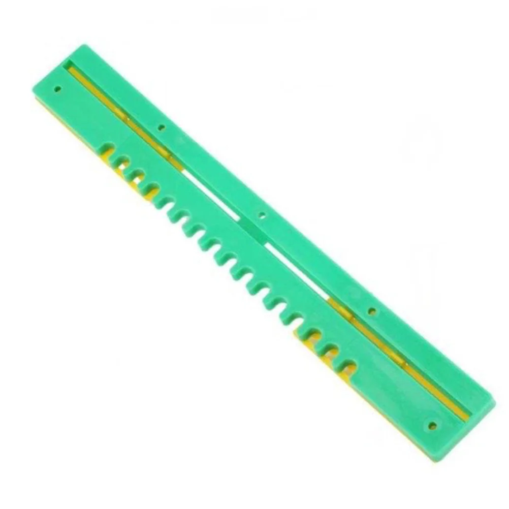 

2Pcs Beehive Entrance Plastic Blocker Bee Escape Stopper Beekeeper Tool Hive Accessory Beehive Entrance Bee Keeping Tool