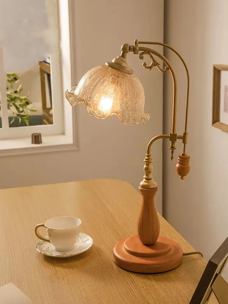 

Классическая винтажная настольная лампа во французском дизайне, светодиодная E27, стеклянная настольная лампа с деревянным основанием, домашний декор, прикроватный журнальный столик для спальни, кабинет-бар