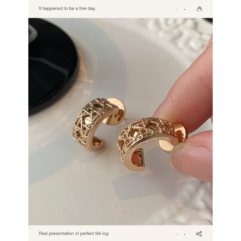 Thumbnail 3 - #61 Best Gold Earrings to Buy In 2026