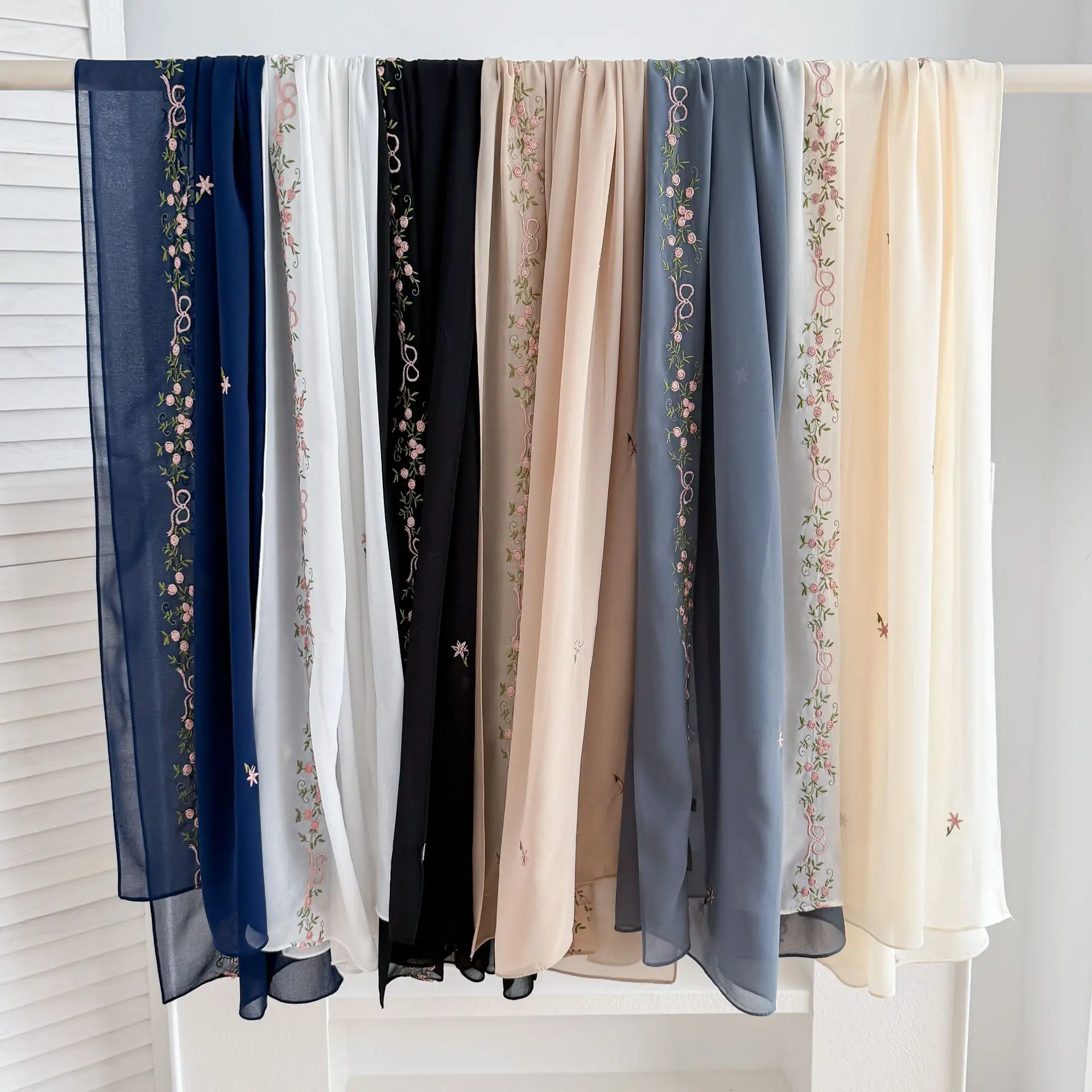 

Embroidery Muslim Chiffon Scarf Hijab Shawls For Women Plain Scarves Headscarf Islamic Turban Headband Wrap Bandanas 175*70cm