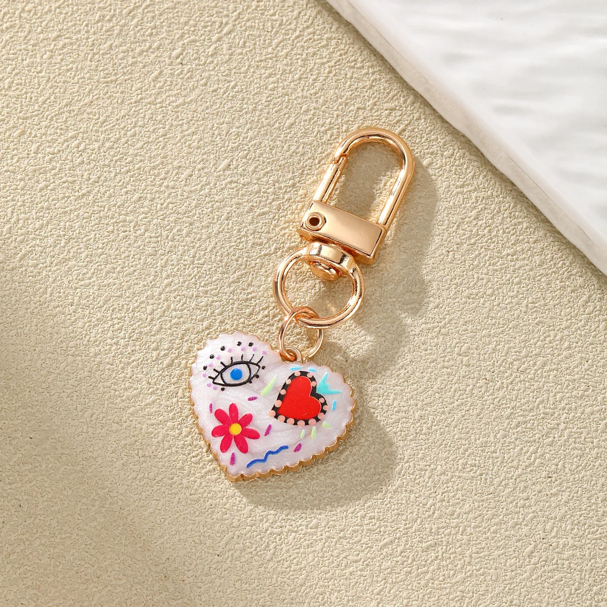 Fashion Enamel Eyes Heart Keychain for Women Artistic style Personality Creative Key Buckle Bag Earphone Case Decor Jewelry