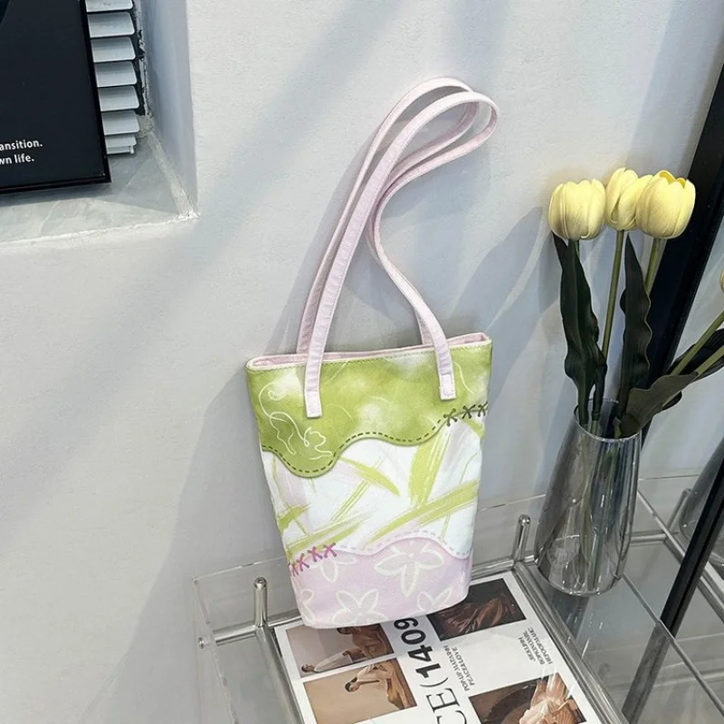 

2025 Новая высококачественная женская кожаная сумка, роскошный бренд, известный дизайнер, простой Париж, классический модный шик ​