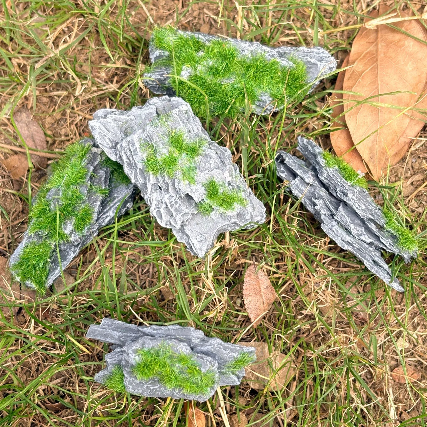 5pc Random Shape Irregular Simulation Rock for Micro-landscape, 4-6cm/1.57-2.36in Length Model Forest Rock Outdoor Decoration